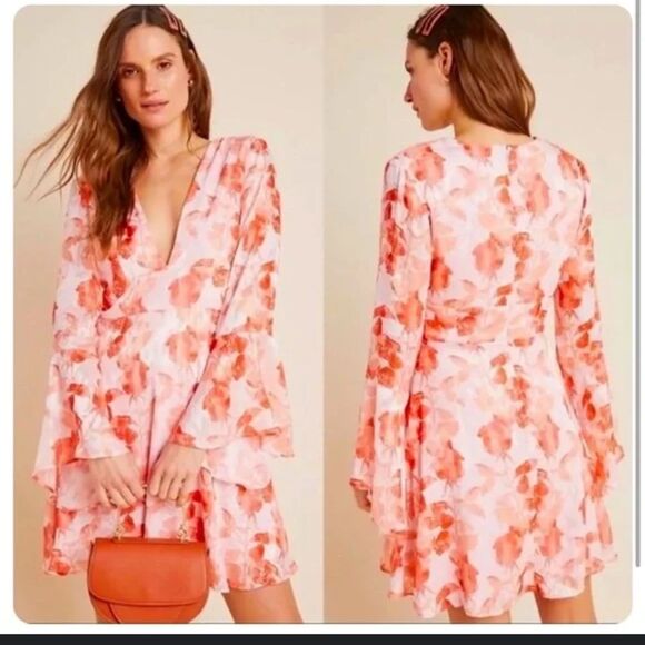 NWT ANTHROPOLOGIE HUTCH Floral V Neck Flared Bell Sleeve Mini Dress Amora 4 - Picture 1 of 5